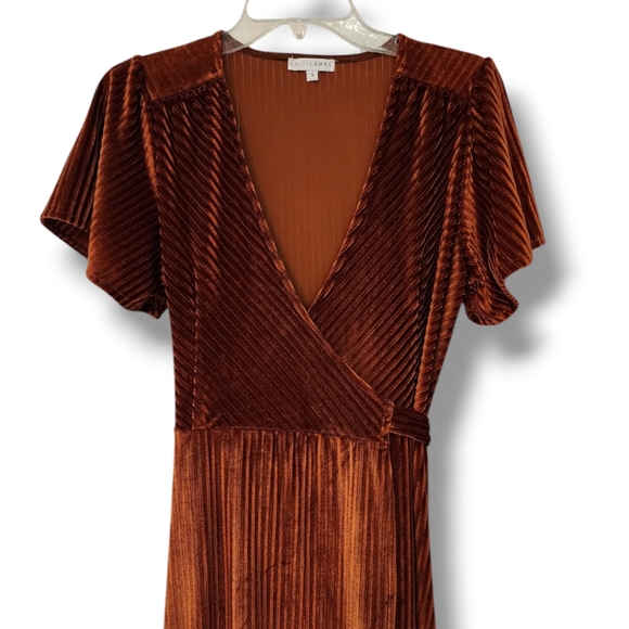 Baltic Born Andi stretch ribbed velvet short sleeve maxi wrap dress S - Picture 4 of 12